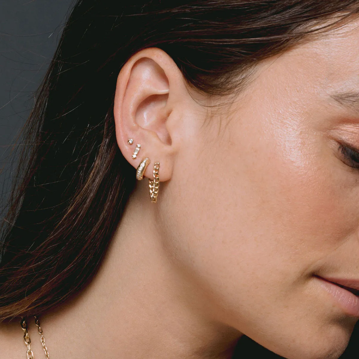 14k Gold Small Curb Chain Huggie Earrings