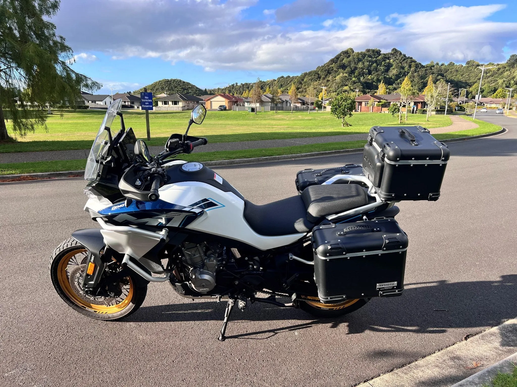 2025 CFMOTO 800MT EXPLORER - LIKE NEW!