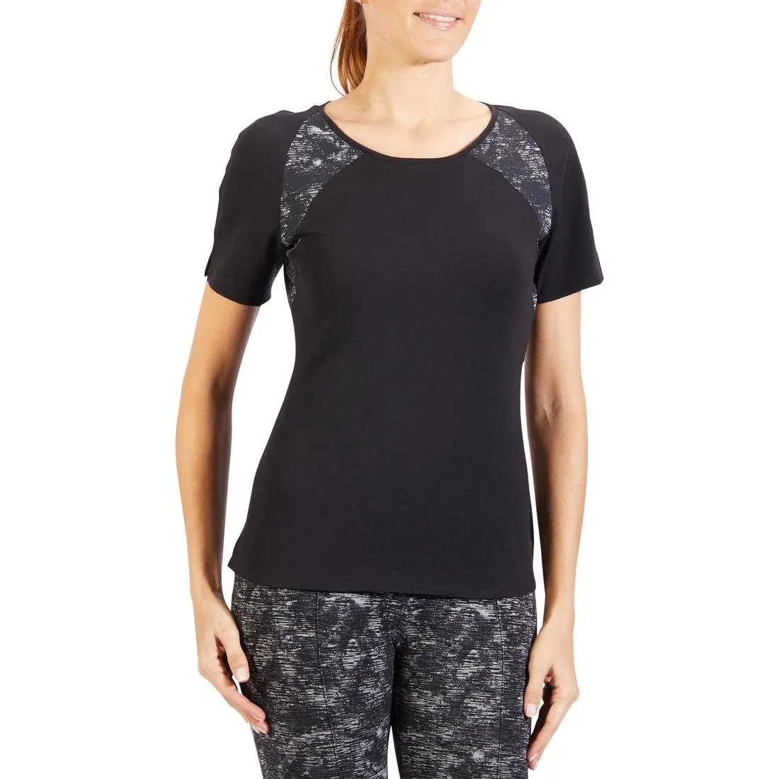 520 Women's Short-Sleeved Gym & Pilates T-Shirt - Black