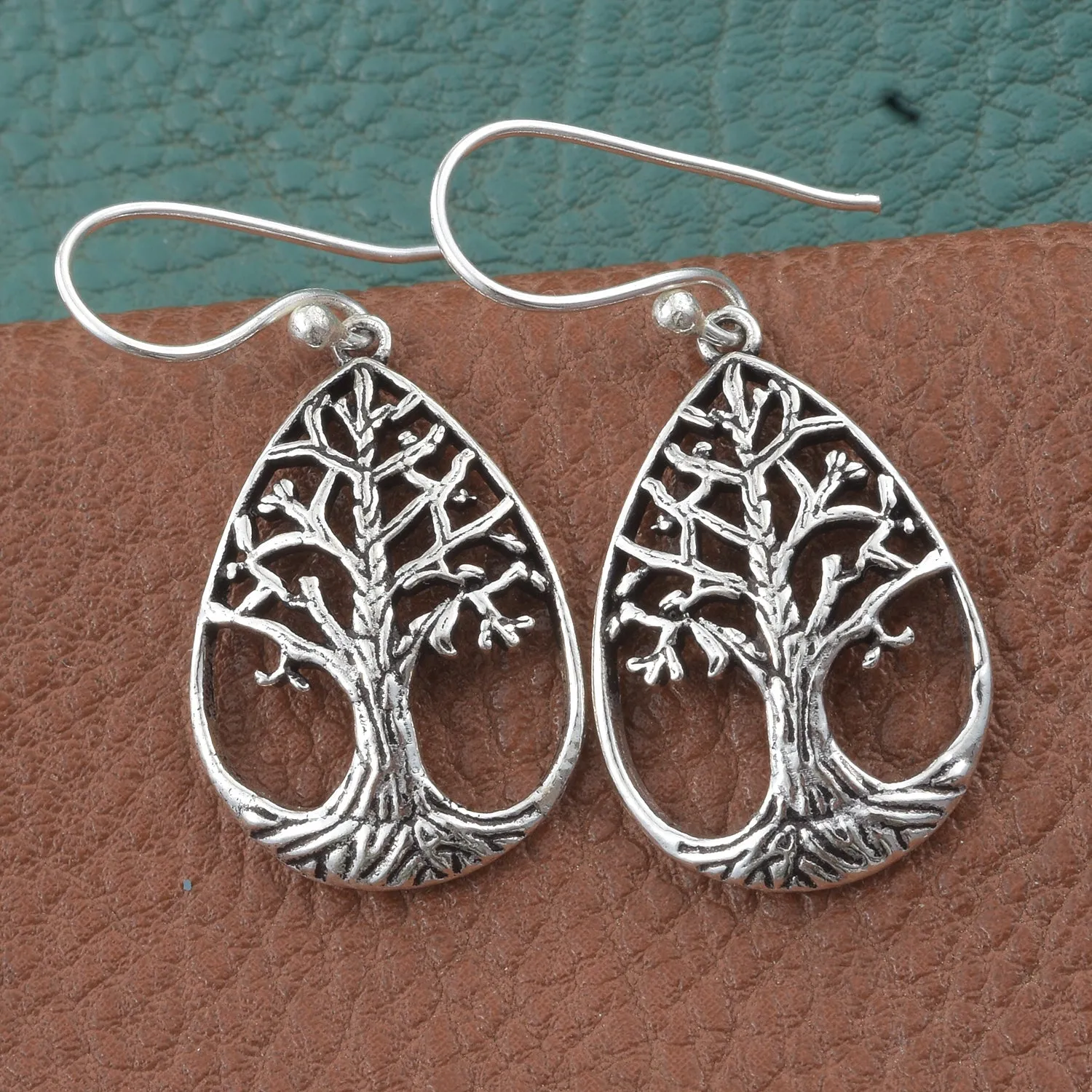 Artisan Handcrafted Sterling Silver Tree of Life Dangle Earrings (4.35 g)