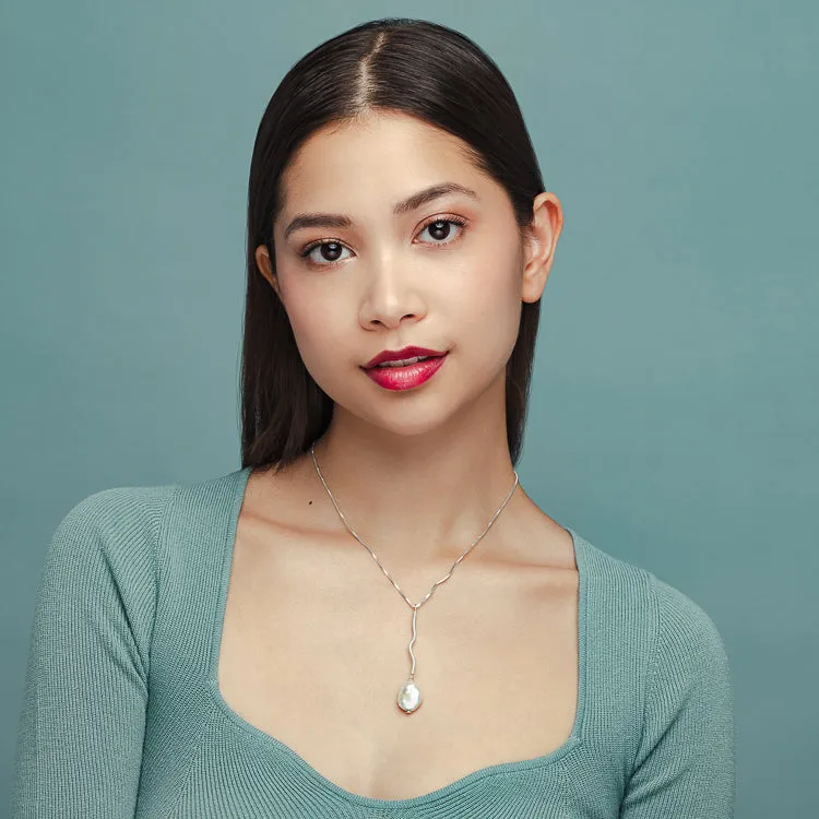 FLOURISH PEARL NECKLACE