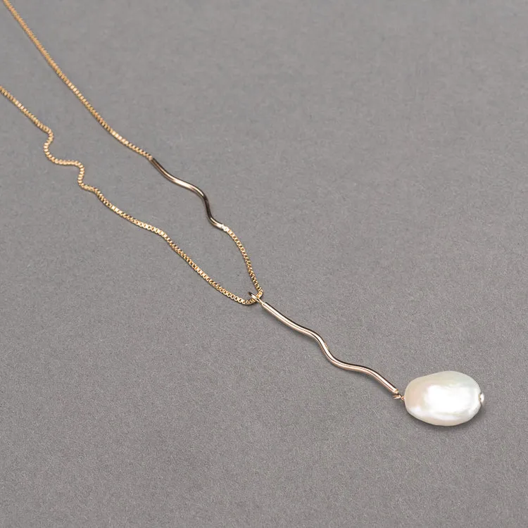 FLOURISH PEARL NECKLACE