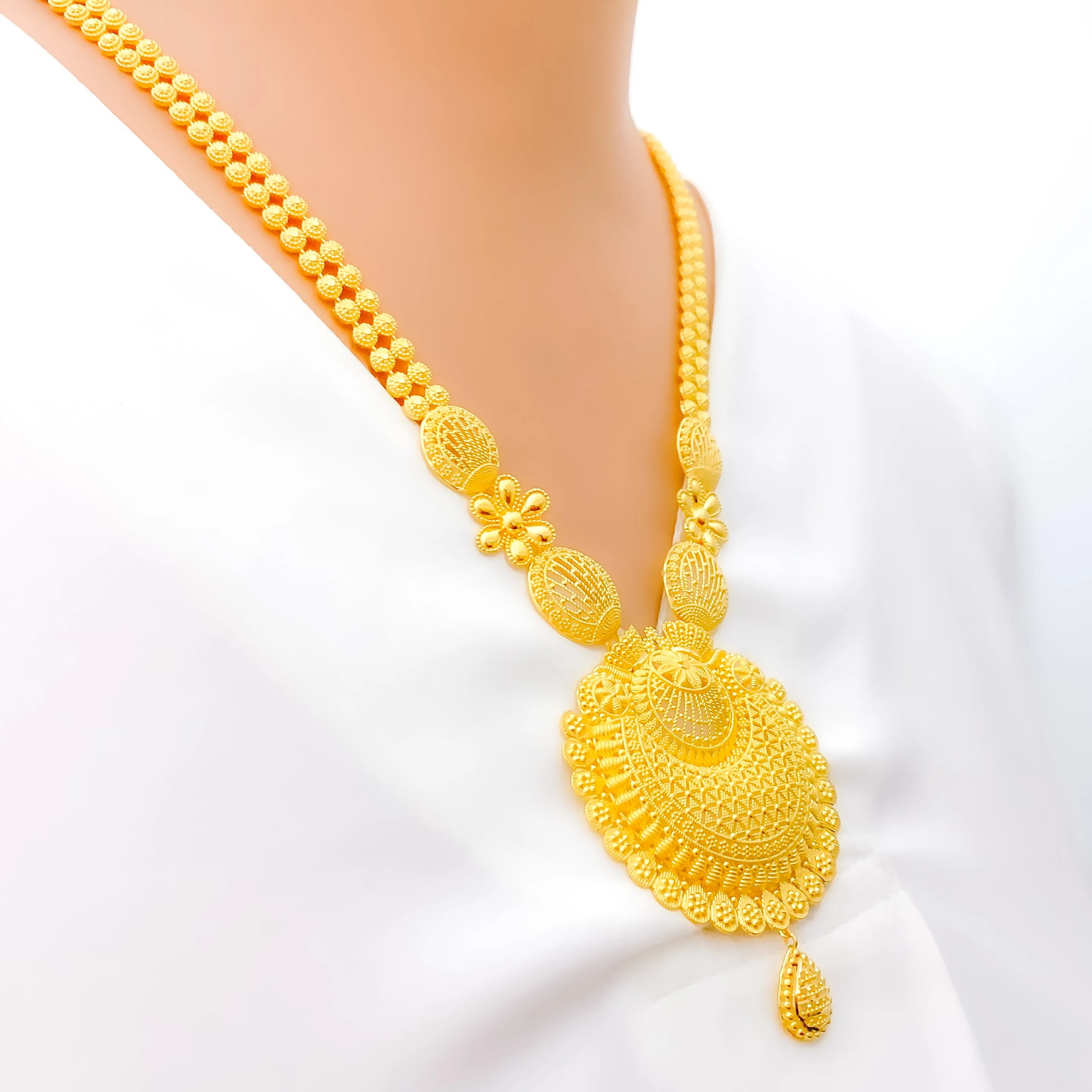 Impressive Netted Flower 22k Gold Long Necklace Set