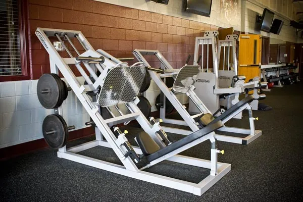 LEGEND FITNESS UNILATERAL ANGLED LEG PRESS - 3308