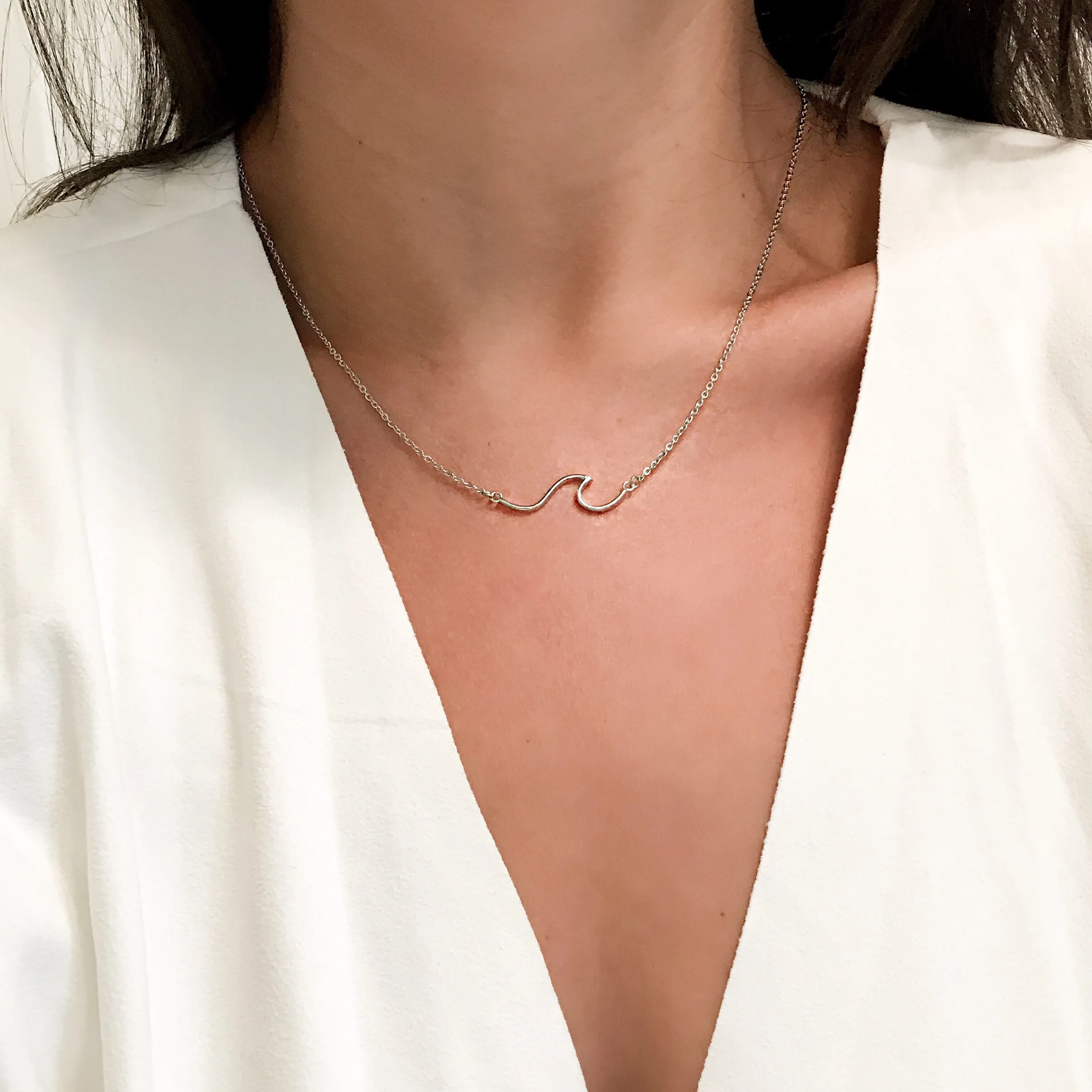 Line Wave Ocean Necklace Victoria Necklace