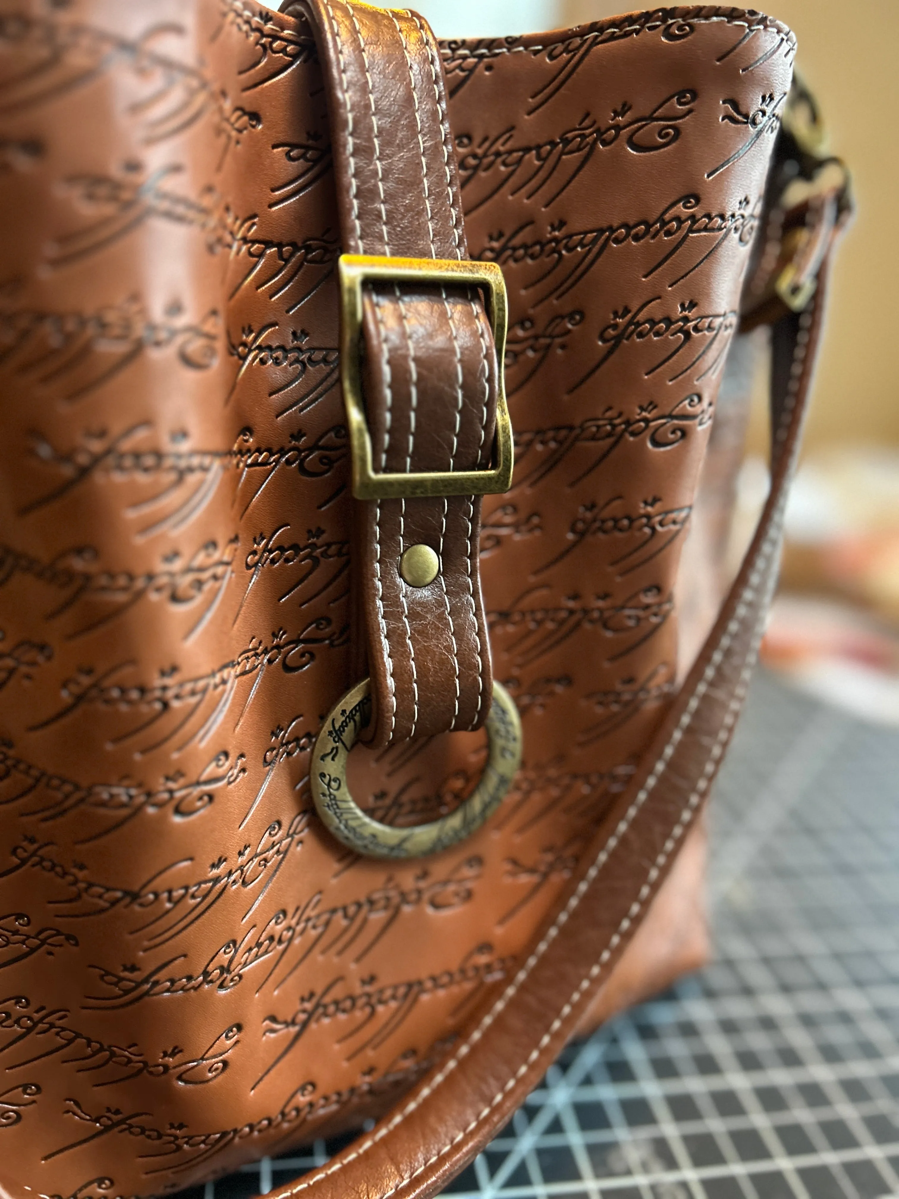 LOTR Hinterland Handbag