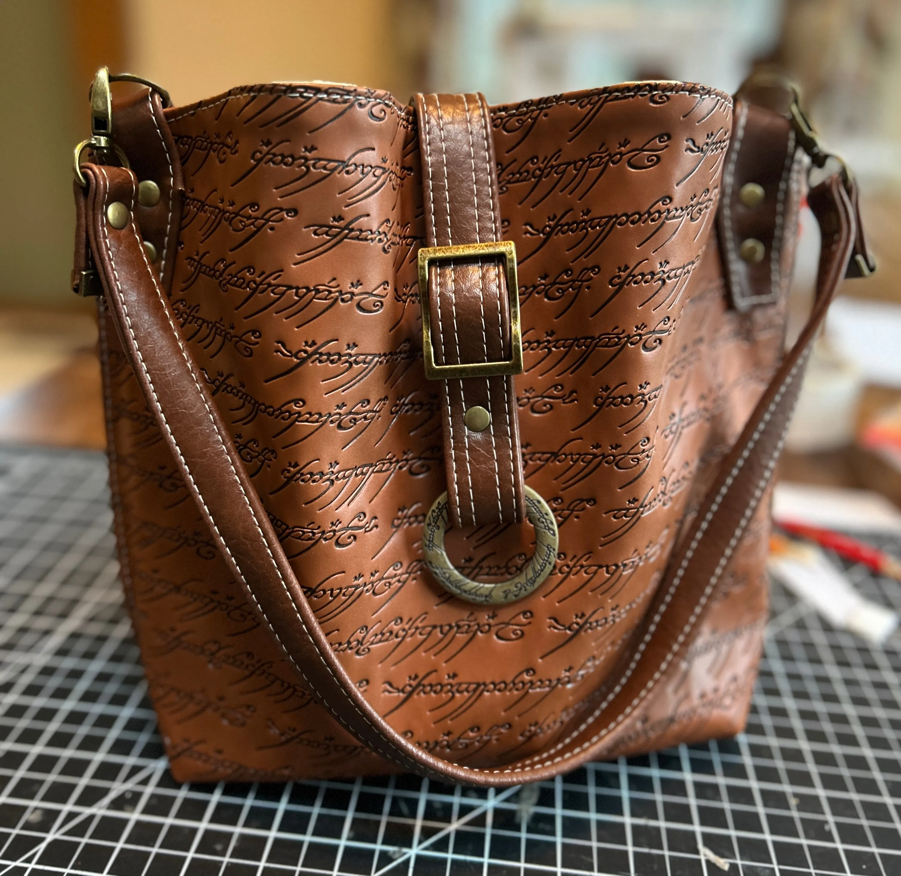 LOTR Hinterland Handbag