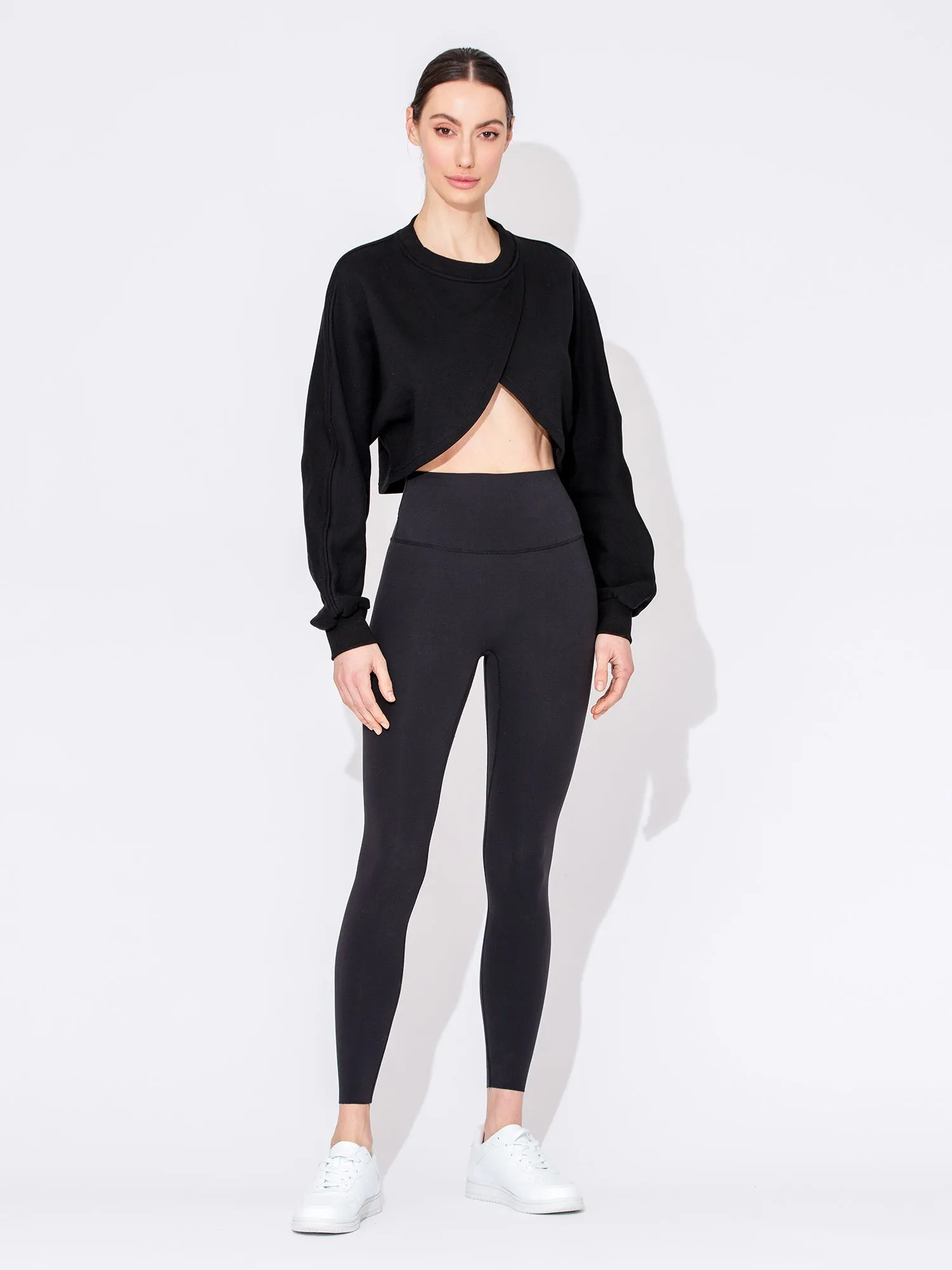 LOTUS LAYER SWEATSHIRT, BLACK
