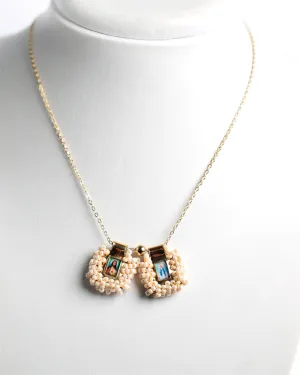 MINI SCAPULARS BEIGE NECKLACE
