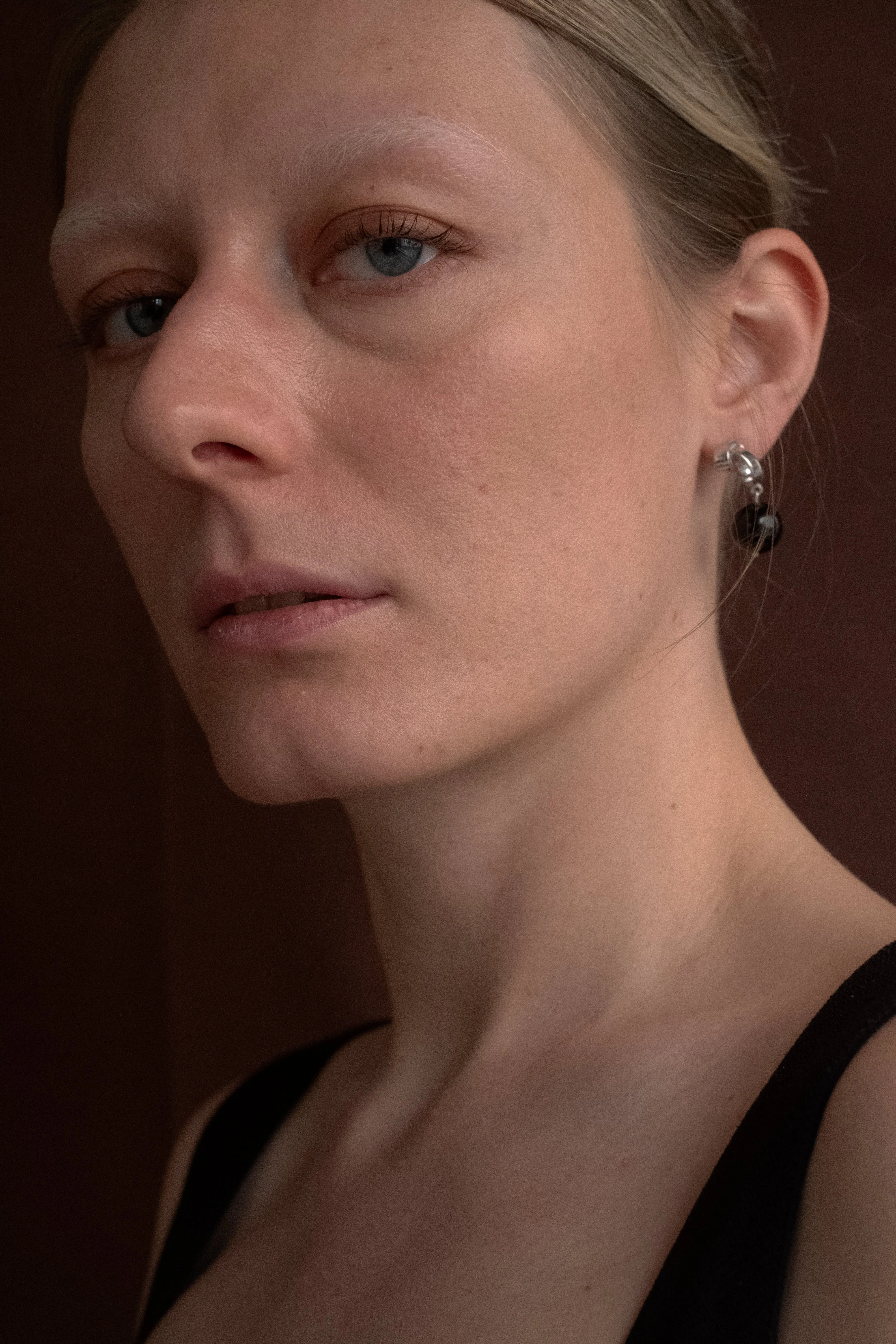 Mini Tendril Earrings w/Onyx