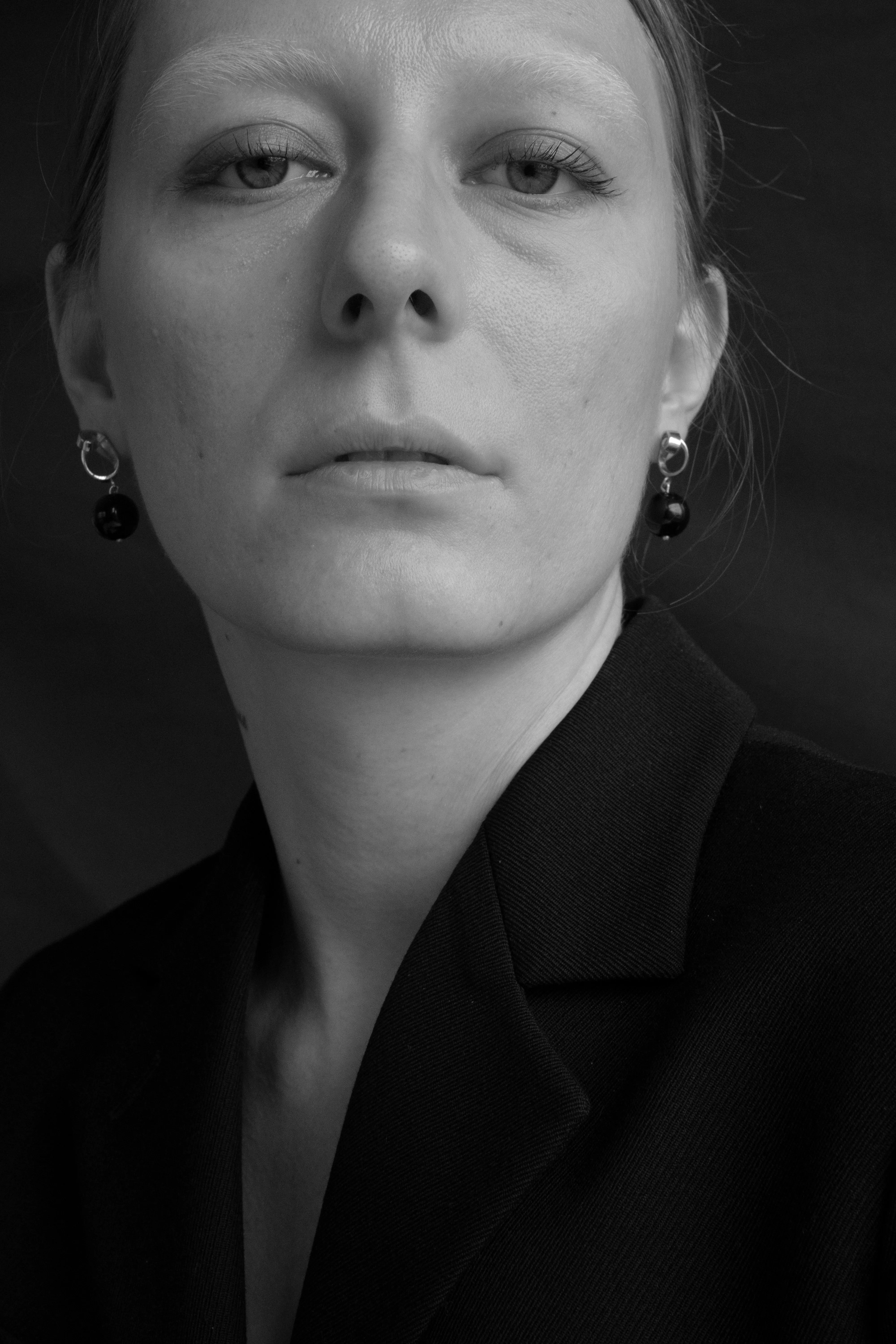 Mini Tendril Earrings w/Onyx