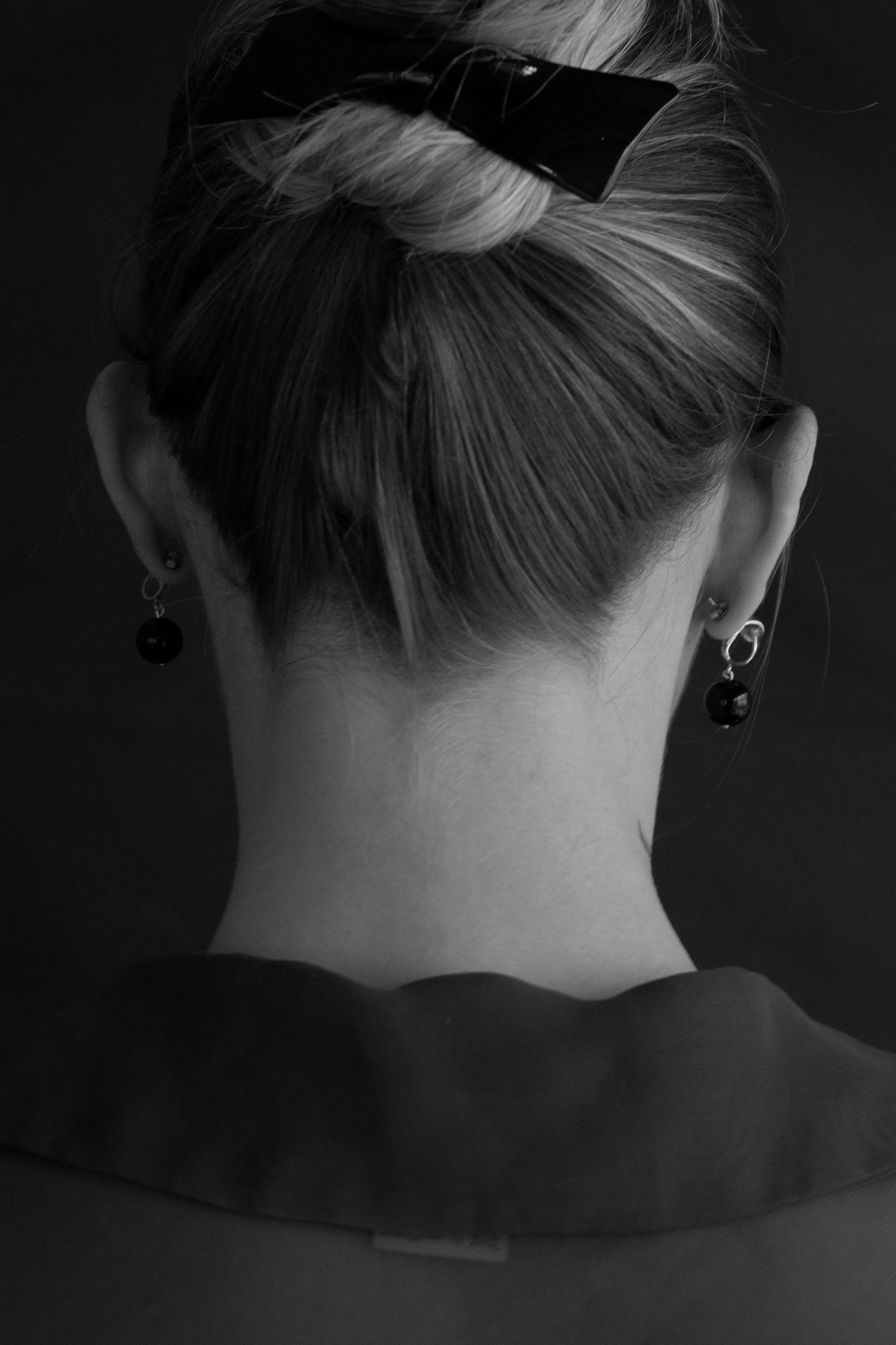 Mini Tendril Earrings w/Onyx