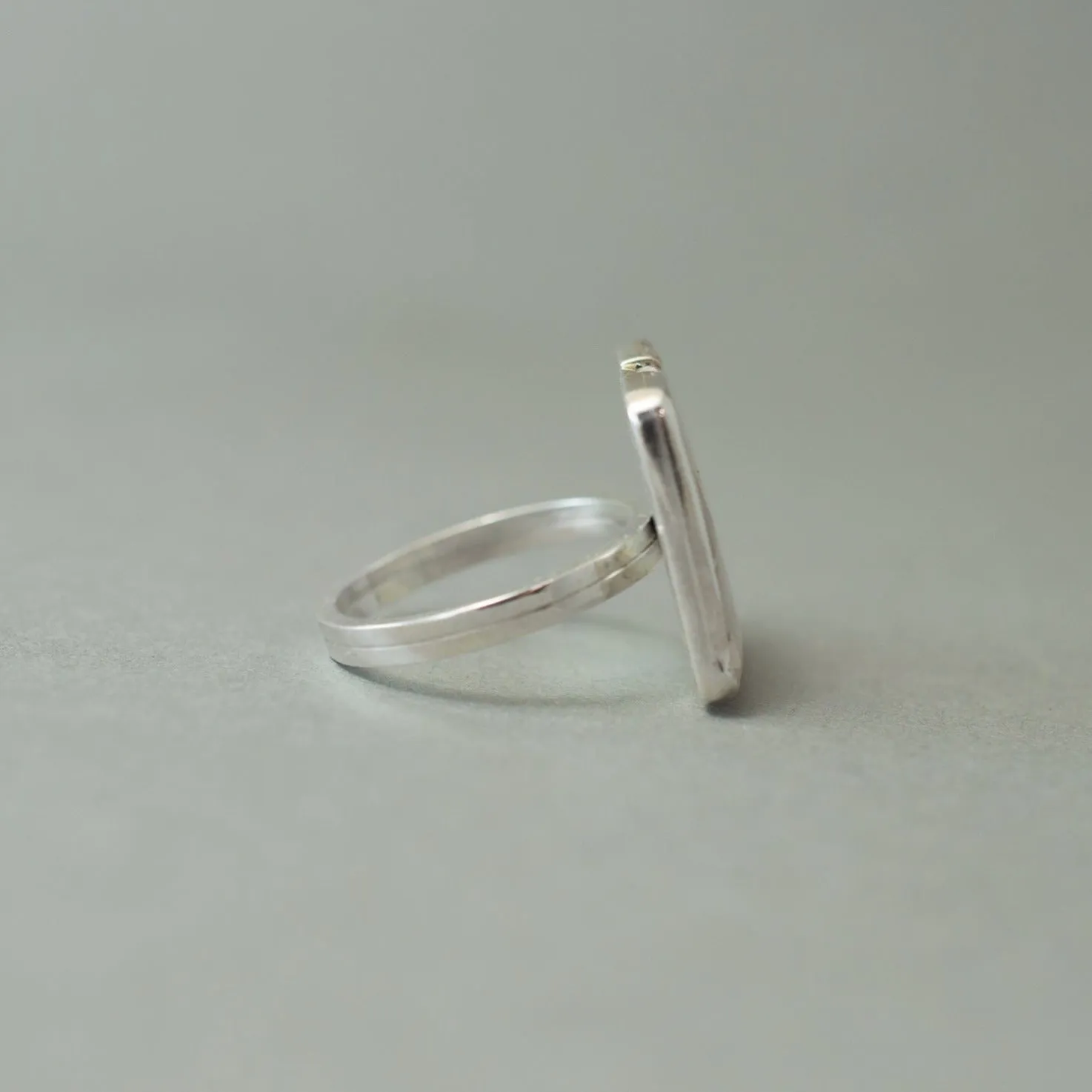 SILVER VEINED QUARTZ RING