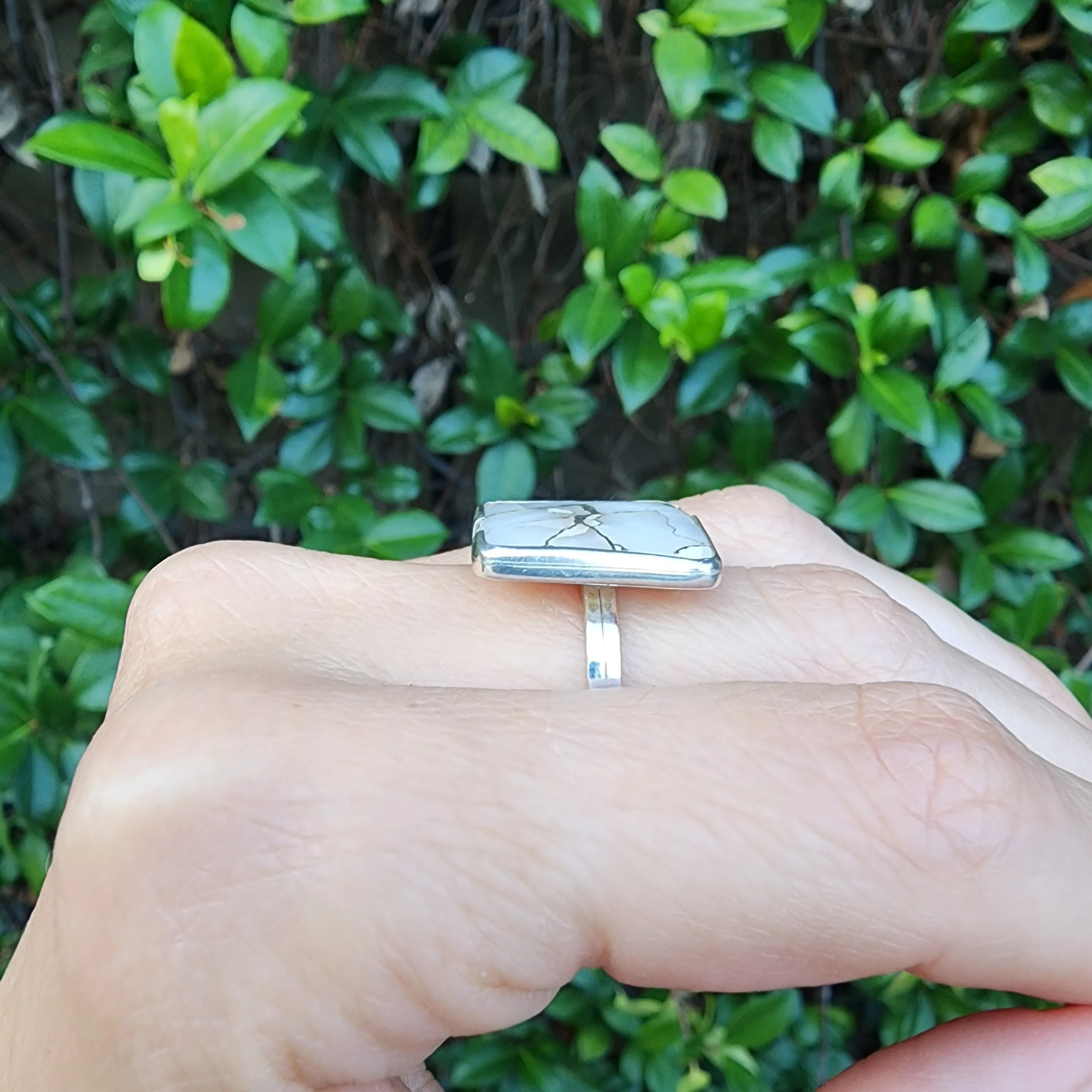 SILVER VEINED QUARTZ RING