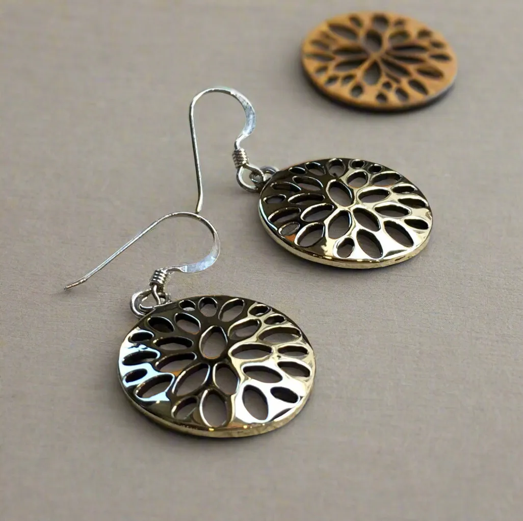 Simple Casual Earrings - Into Your Heart.