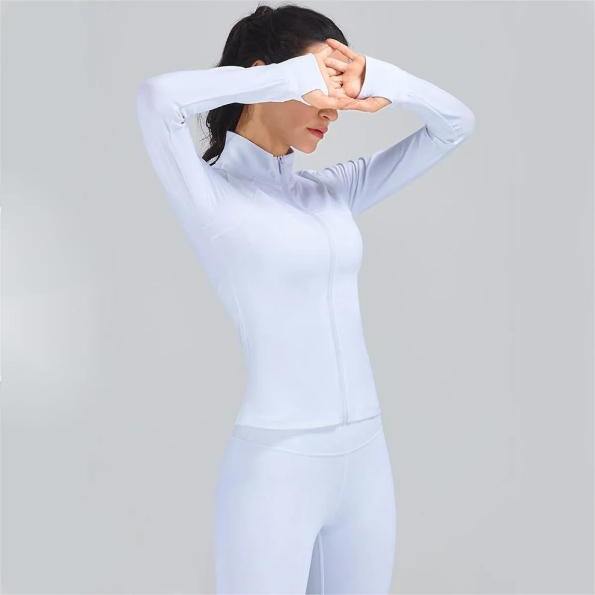 Simple sporty yoga jacket with zipper