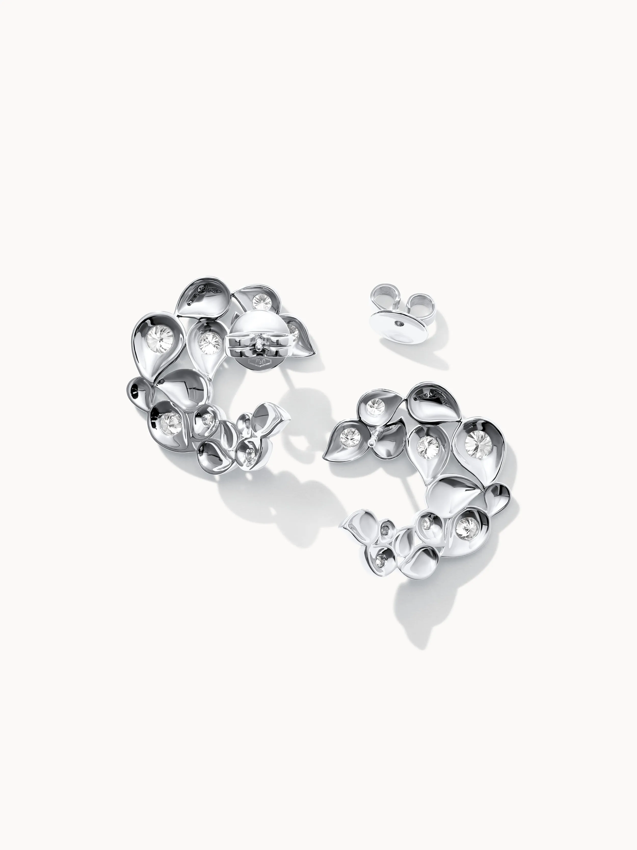 SNOWFLAKES Hoop earrings  Classic alternating