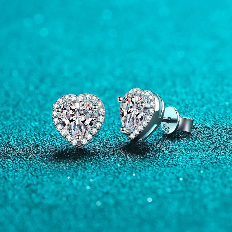 Solitaire Heart Shape Moissanite Studs Earrings - EM020