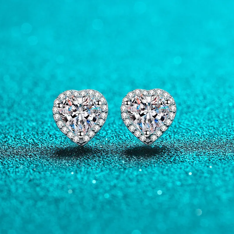 Solitaire Heart Shape Moissanite Studs Earrings - EM020