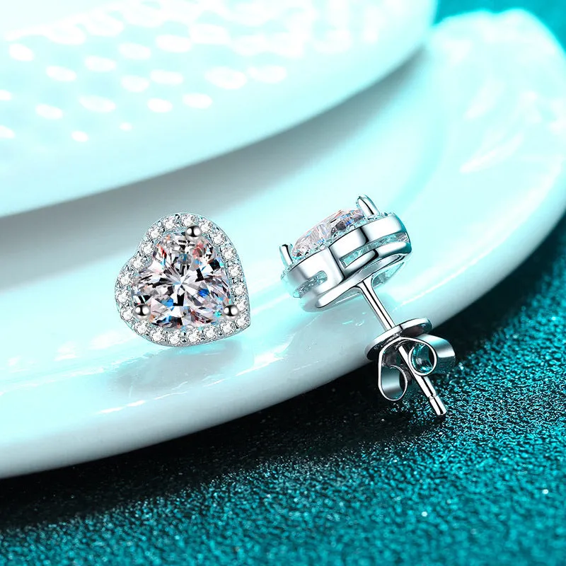 Solitaire Heart Shape Moissanite Studs Earrings - EM020