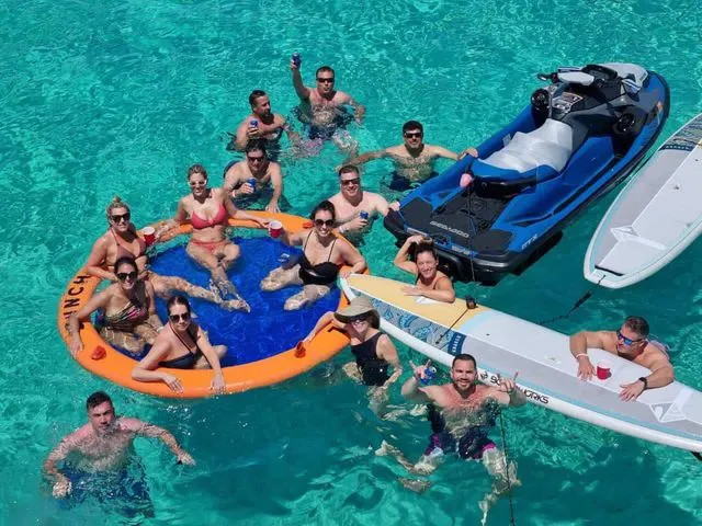 Sunchill Ultimate Party-Proof Floaty