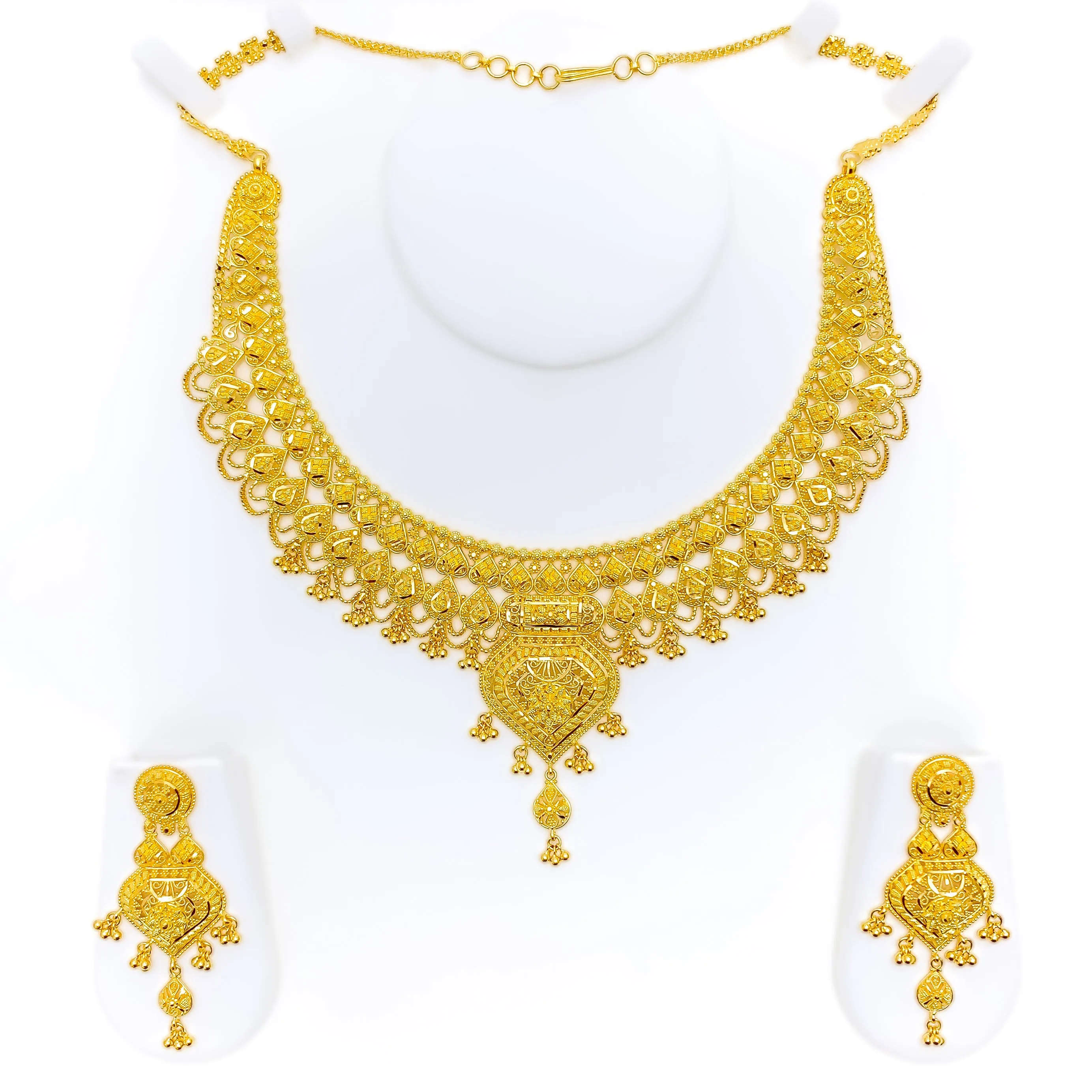 Traditional Festive 22k Gold Necklace Set