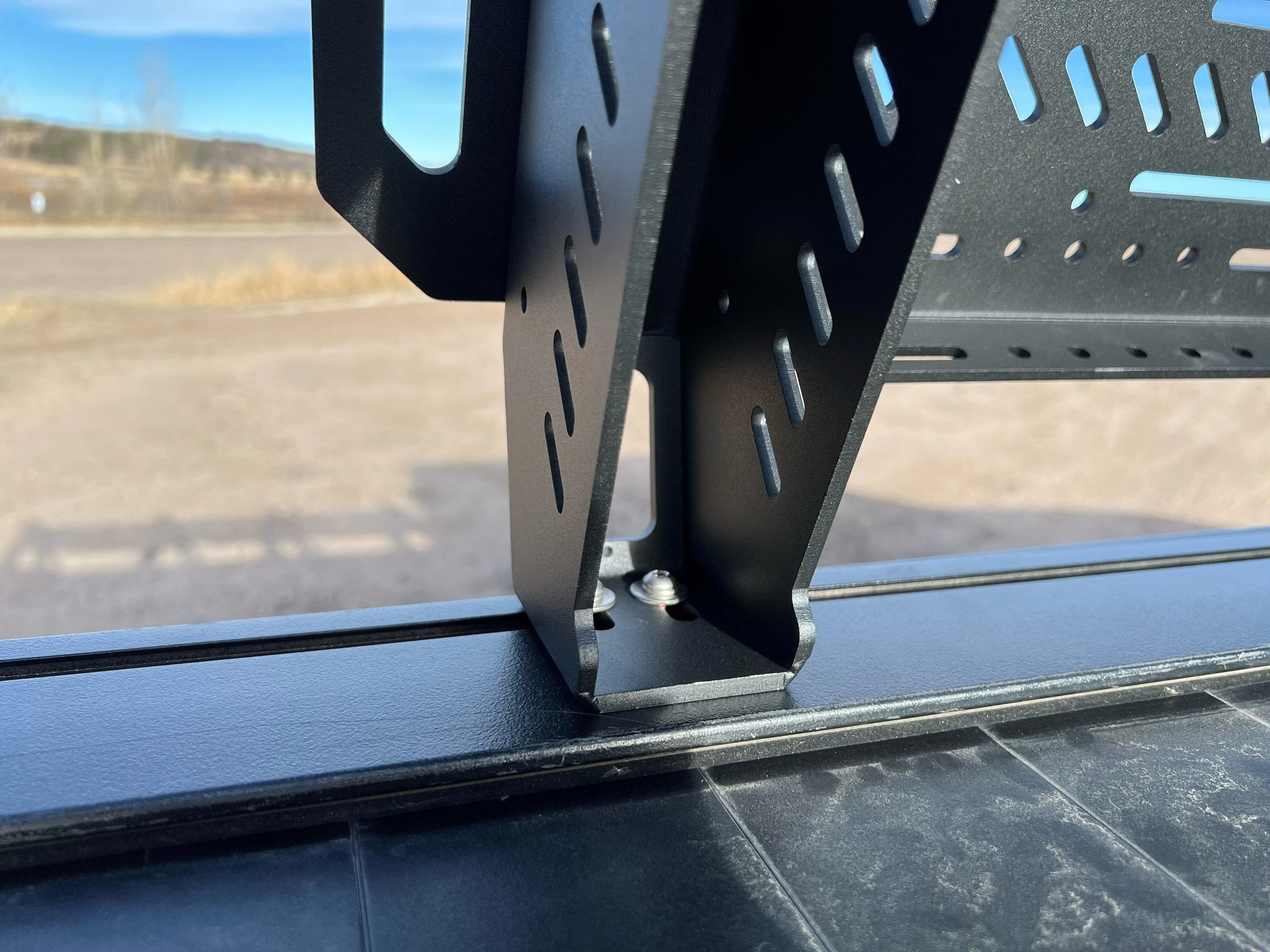 TRUSS AFS RETRAX (ADAPTIVE FULL SIZE TRUCK BED RACK)