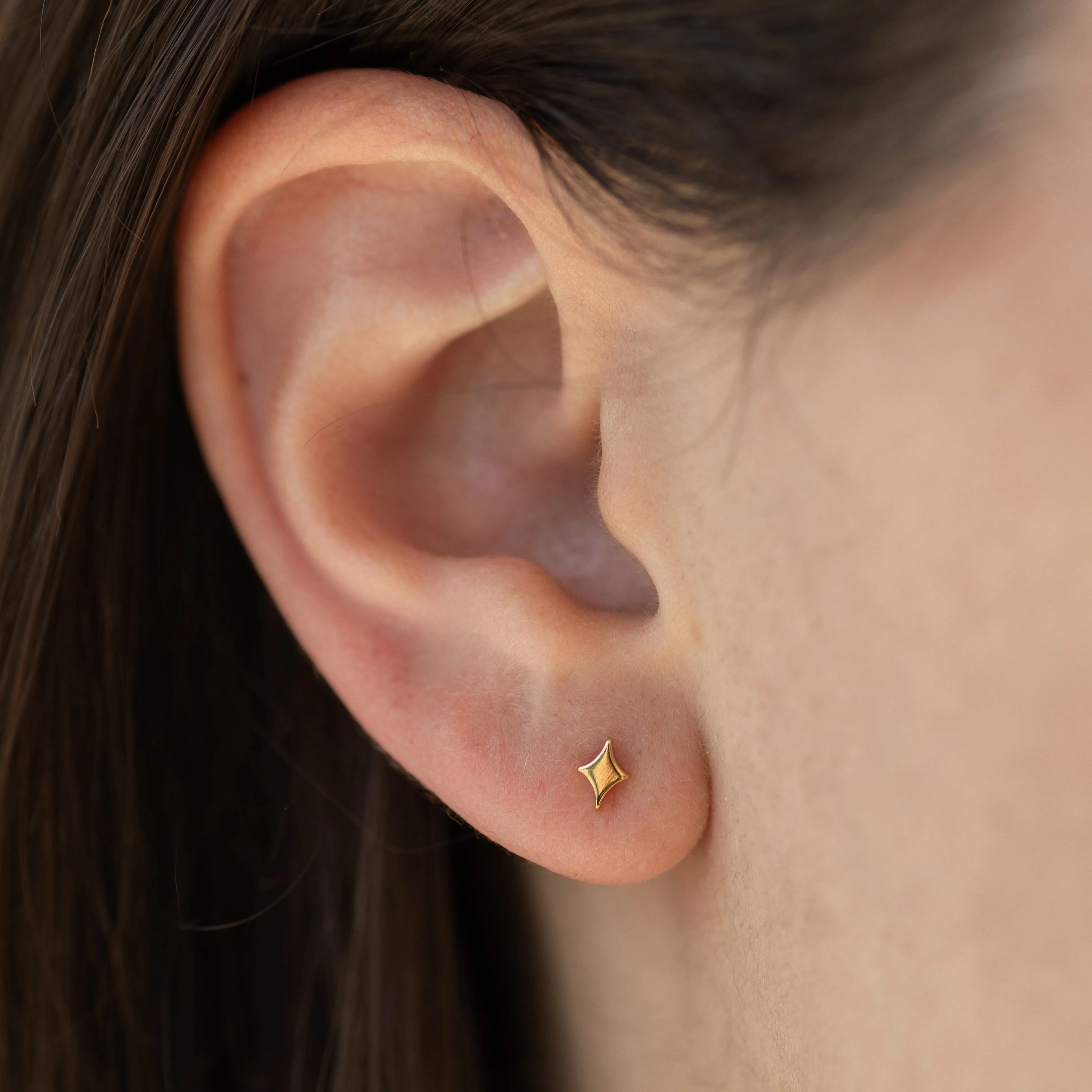 Twinkle Starburst Stud Earrings in Gold