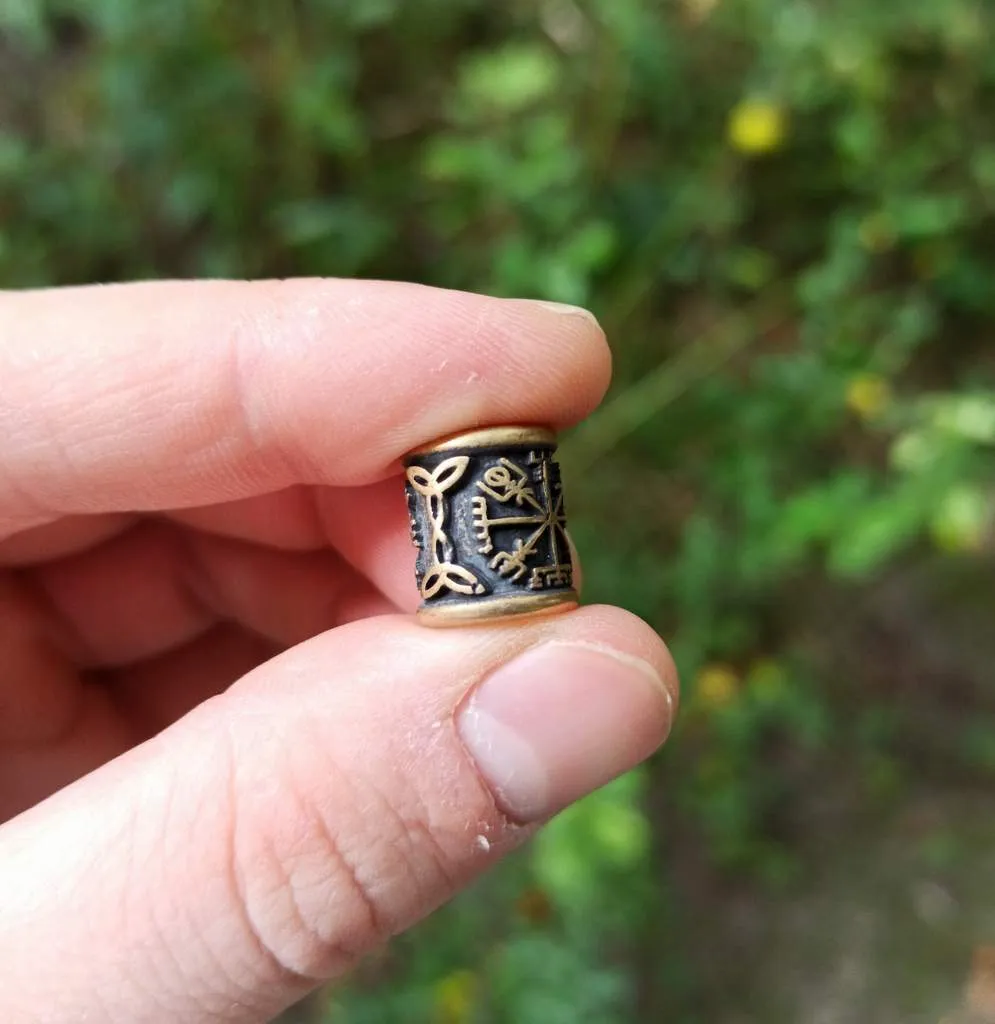 Vegvisir symbol bronze bead